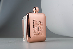 Hip flask whit rose gold plating